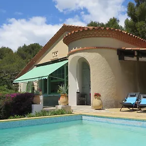 Cassis Hostel Hostel